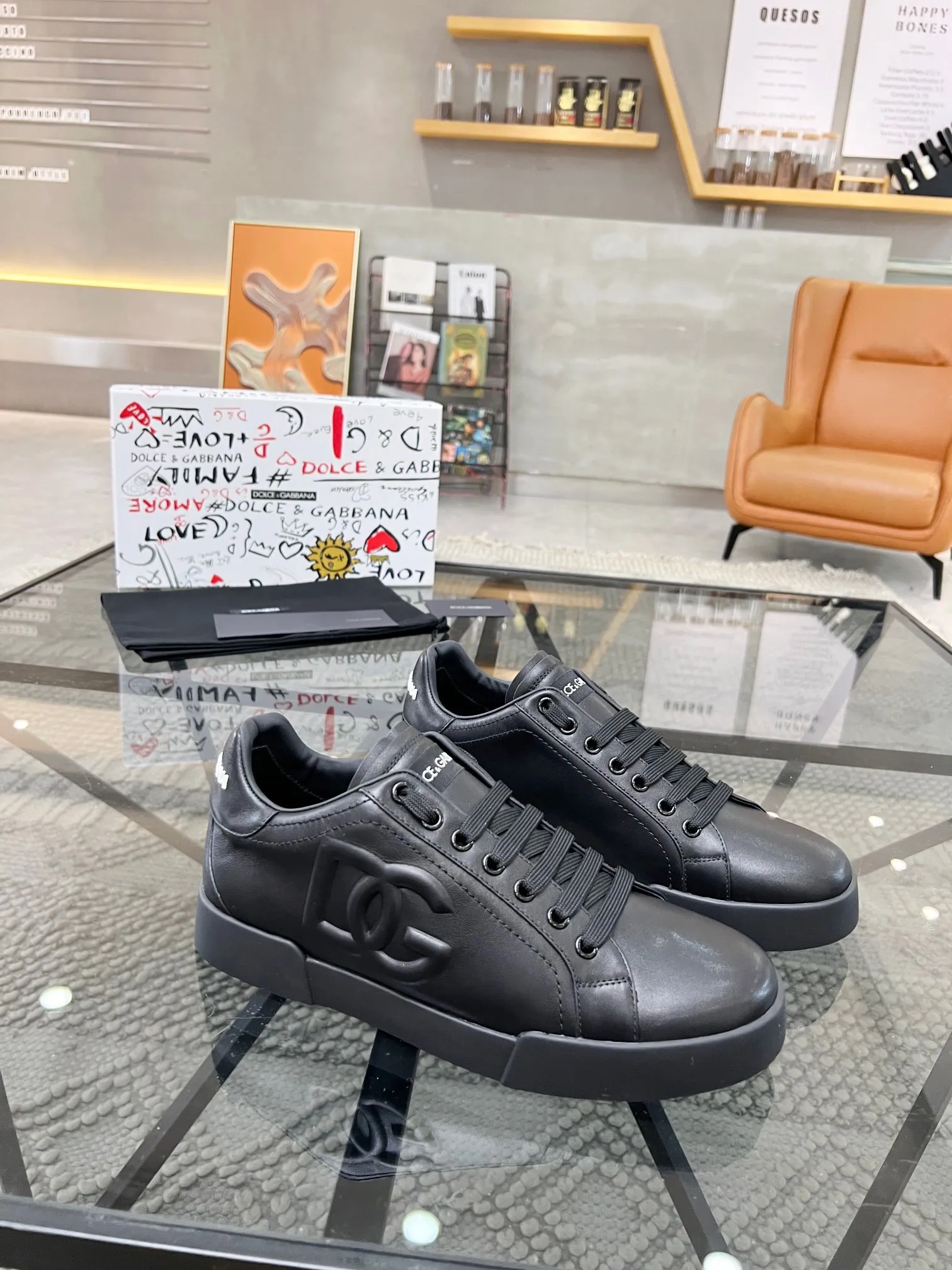 Men's shoes 360 yuan🏮🏮2023 new Dolce & Gabbana/top original single DG heavy industry series, imported original waterproof canvas, contrasting color design is super beautiful, exquisite and luxurious, super A level! Compared with the genuine product at the counter, the version is no worse at all! size：38-46